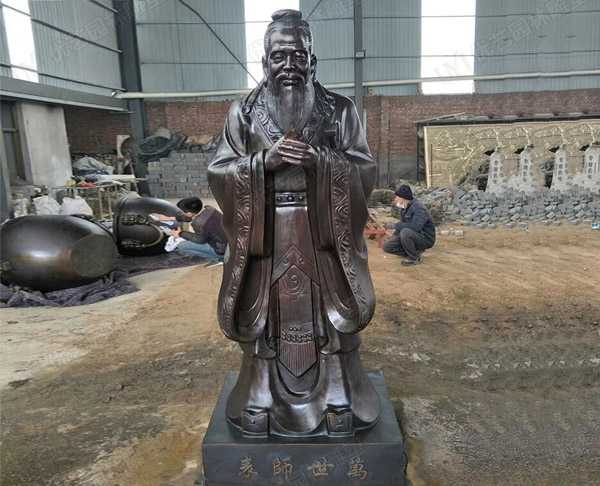 玻璃鋼雕塑制作出仿銅效果的步驟是什么呢？